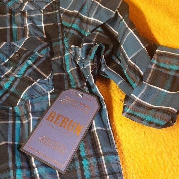 RERUN Button down M3 - Picture 2 of 7